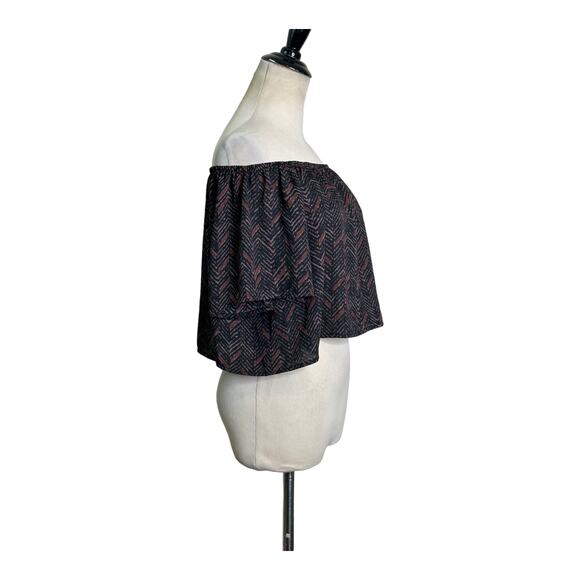 Forever 21 chevron print short sleeves off shoulder cropped top size M - Picture 6 of 8